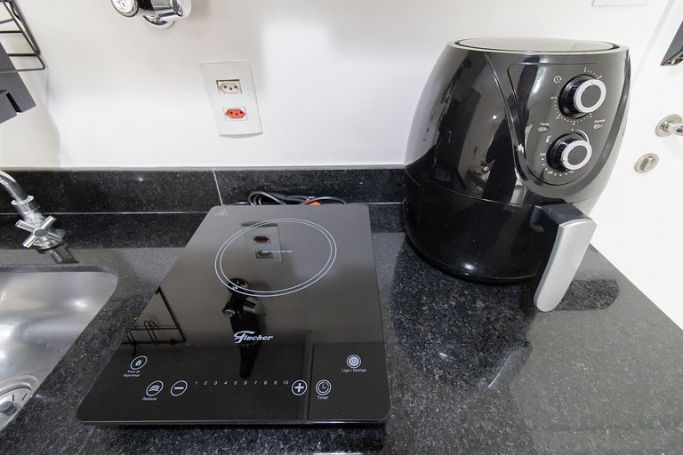 2109 - Studio Novo e Super Mobiliado