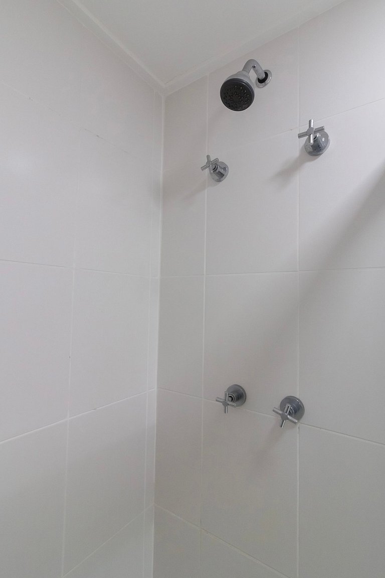 2109 - Studio Novo e Super Mobiliado