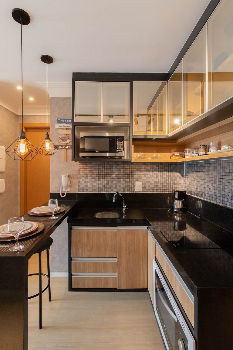 Apartamento completo com vaga, a 9 km do Aeroporto, próximo