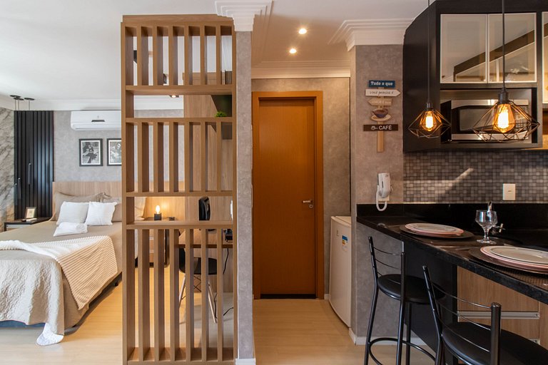 Apartamento completo com vaga, a 9 km do Aeroporto, próximo