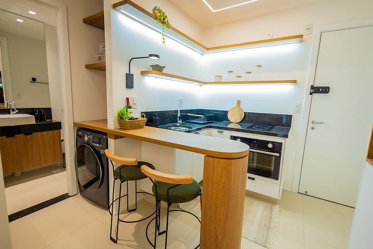 1106 - Estúdio novíssimo com estrutura e conforto