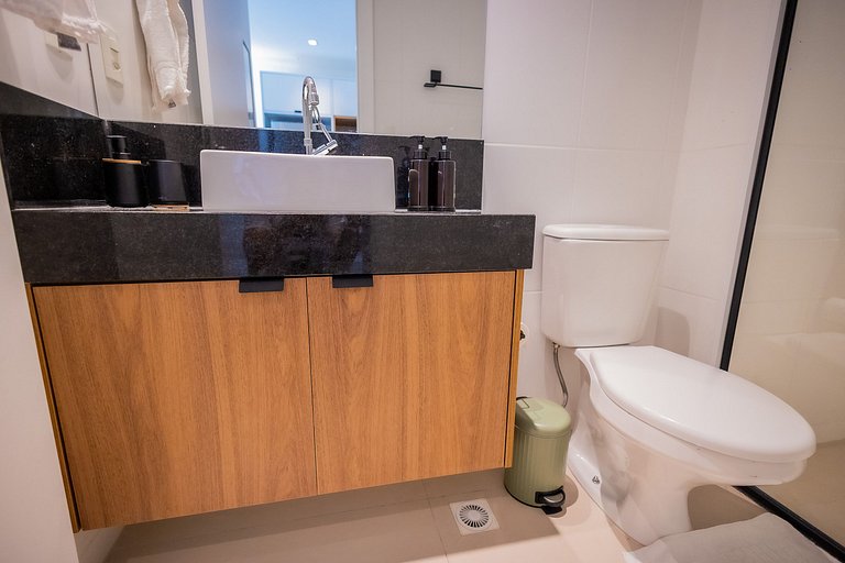 1106 - Estúdio novíssimo com estrutura e conforto