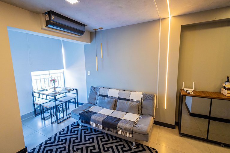 0405 - Studio incrível, charmoso e completo