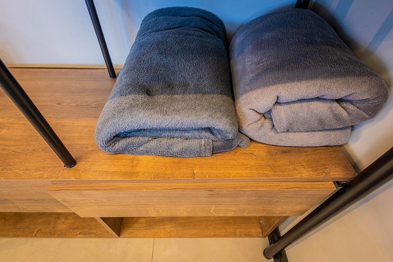 0405 - Studio incrível, charmoso e completo