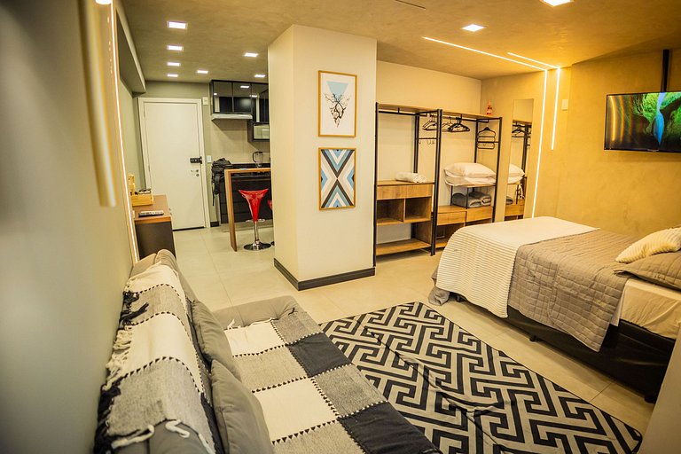 0405 - Studio incrível, charmoso e completo