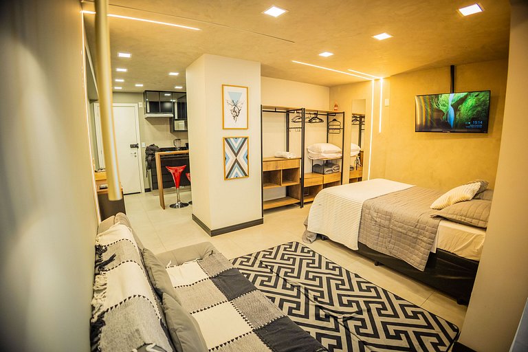 0405 - Studio incrível, charmoso e completo