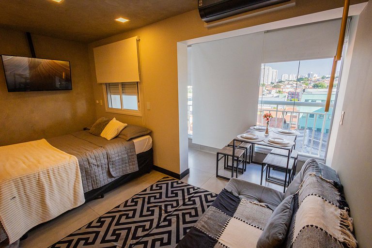 0405 - Studio incrível, charmoso e completo