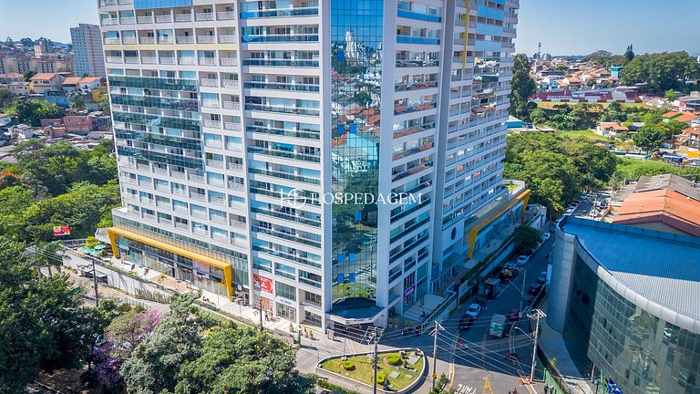 Apartamento completo com vaga, a 9 km do Aeroporto, próximo