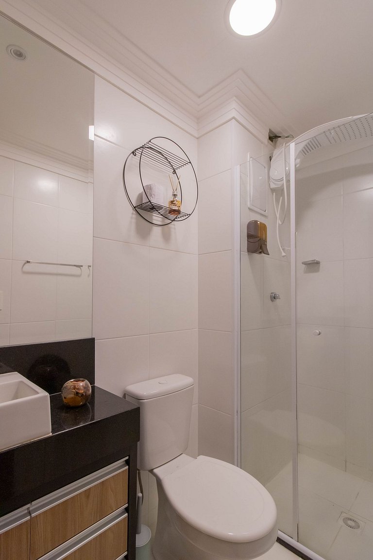 Apartamento completo com vaga, a 9 km do Aeroporto, próximo