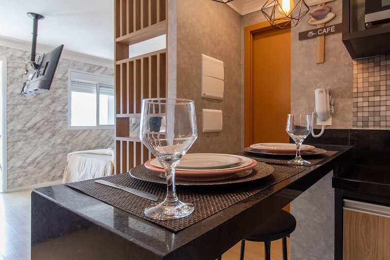 Apartamento completo com vaga, a 9 km do Aeroporto, próximo